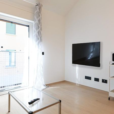 Mila Apartments Cavalcabo มิลาน ภายนอก รูปภาพ