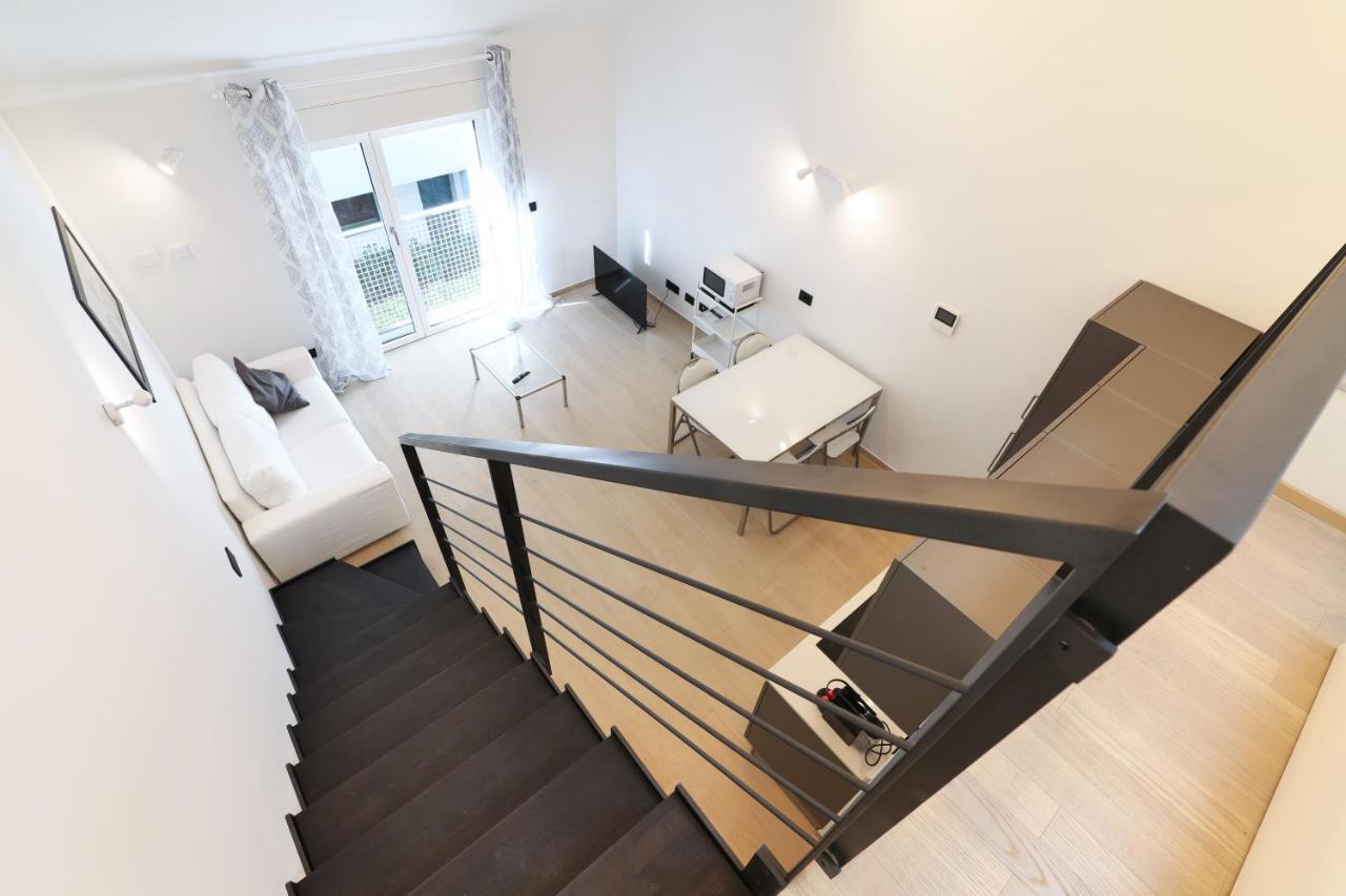 Mila Apartments Cavalcabo มิลาน ภายนอก รูปภาพ