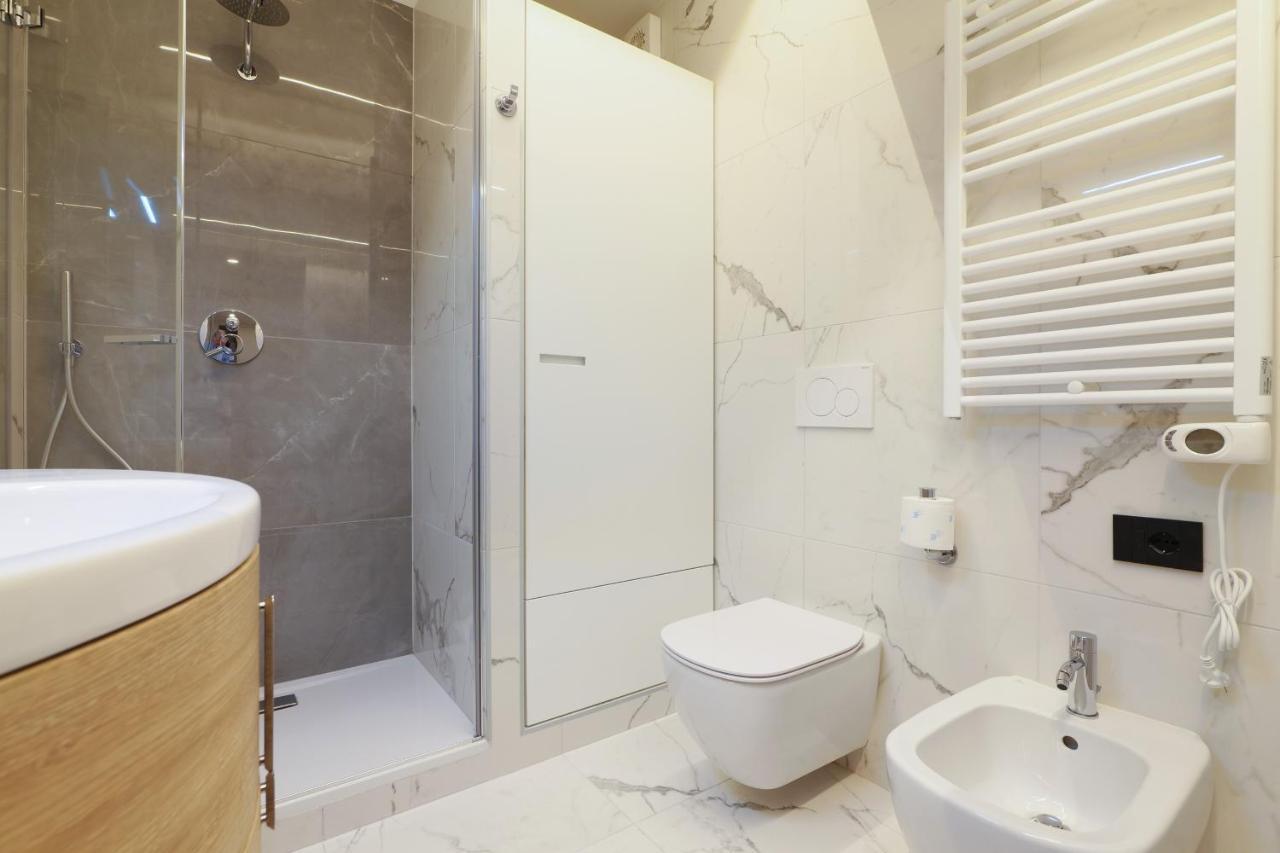 Mila Apartments Cavalcabo มิลาน ภายนอก รูปภาพ