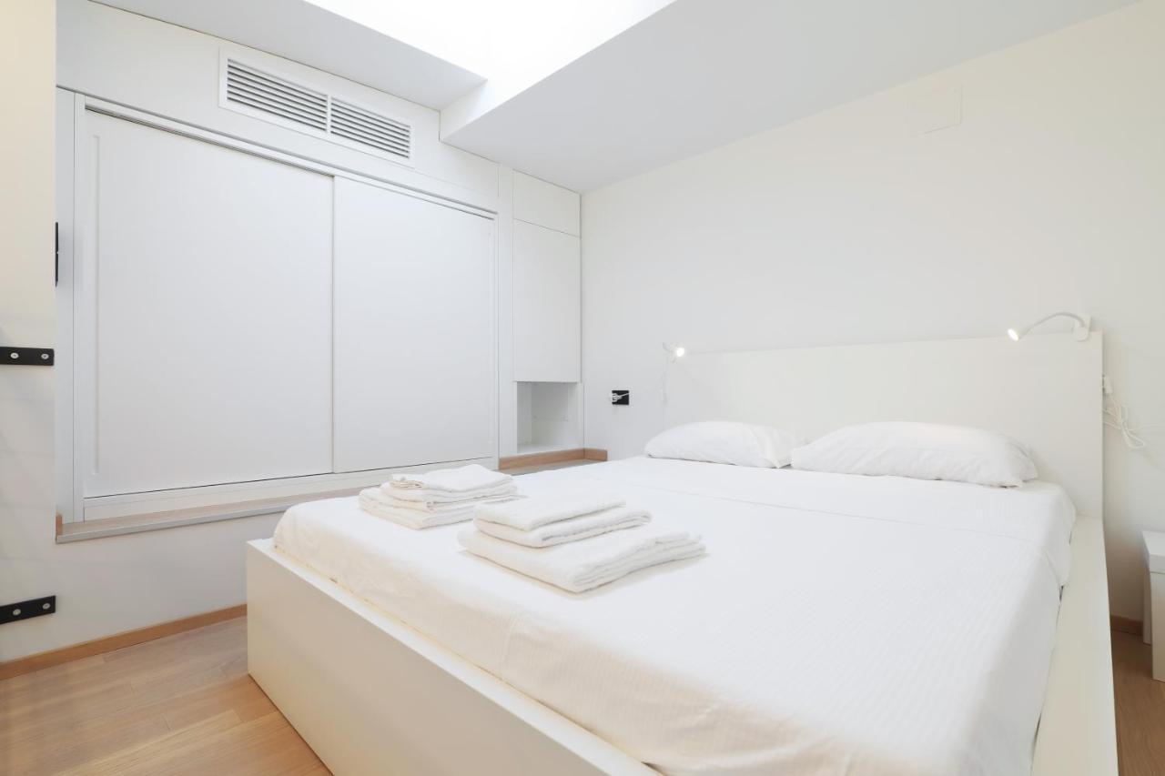 Mila Apartments Cavalcabo มิลาน ภายนอก รูปภาพ