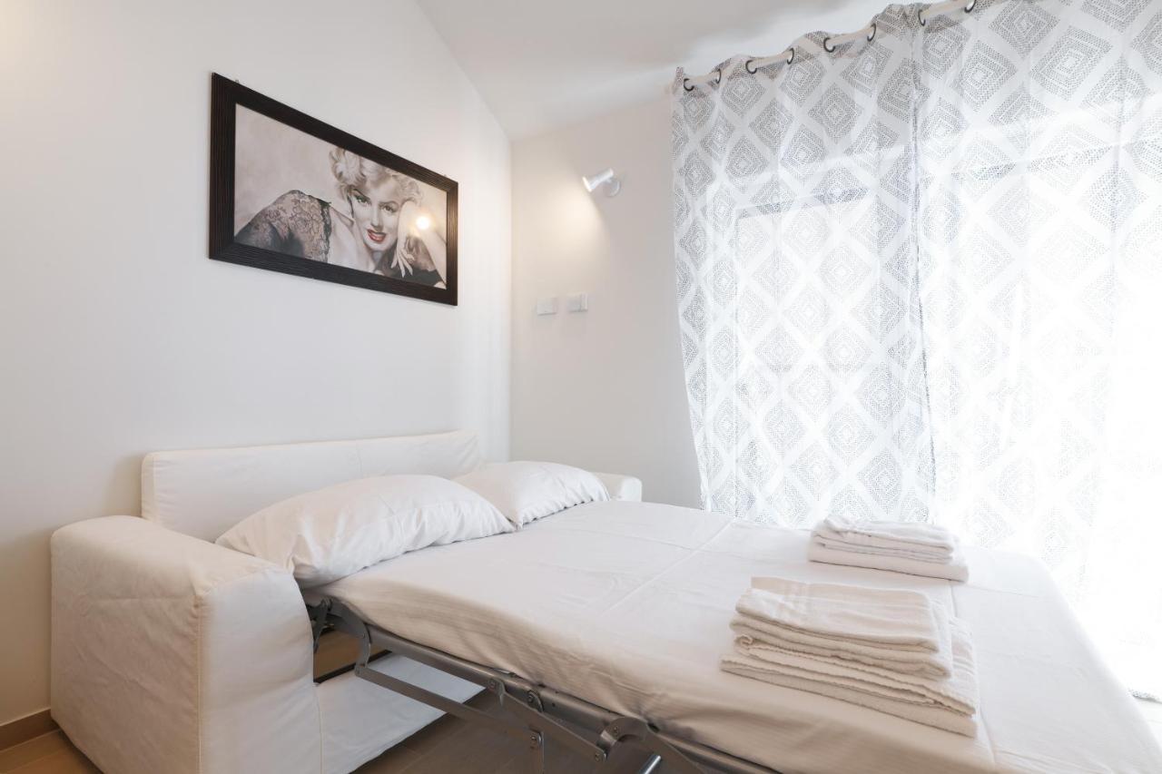 Mila Apartments Cavalcabo มิลาน ภายนอก รูปภาพ